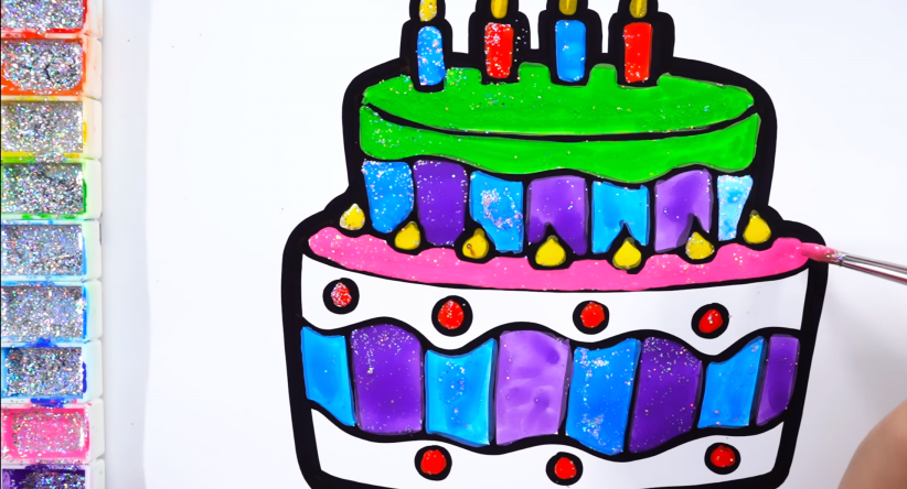 Como desenhar um bolo de aniversário 5