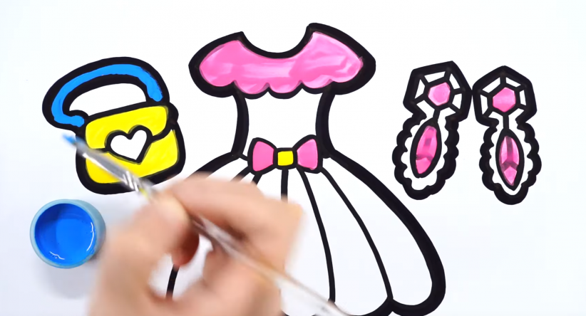 How to draw a Dress